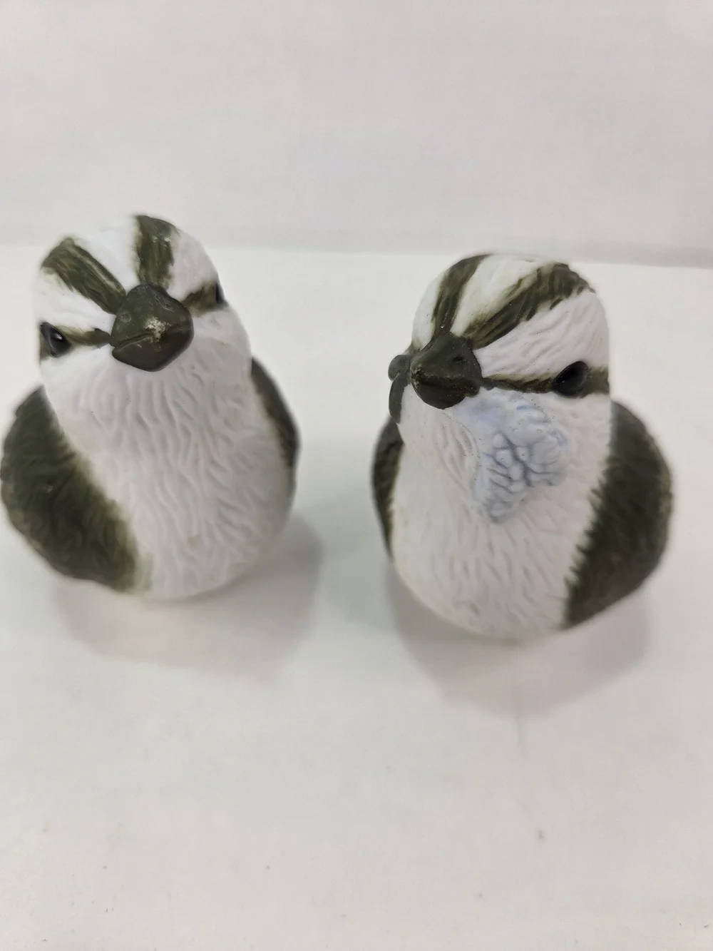 Pfaltzgraff Naturewood Sculpted Sparrows Bird Salt and Pepper Shakers 2 piece